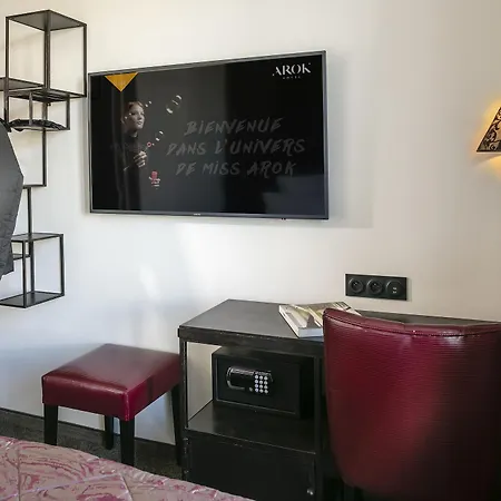 Arok Hotell