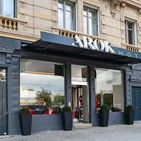 Arok Hotell