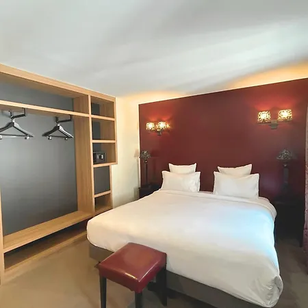 Hotel Arok 3*